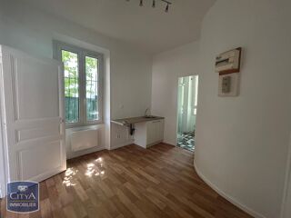  Appartement à louer 2 pièces 23 m²