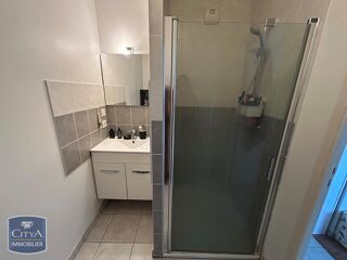  Appartement à louer 3 pièces 56 m²