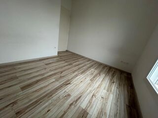  Appartement à louer 3 pièces 56 m²