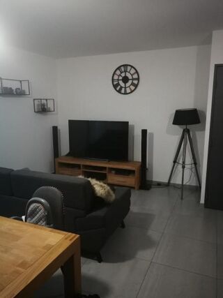  Appartement à louer 3 pièces 63 m²