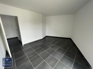  Appartement à louer 3 pièces 106 m²