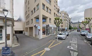  Parking / Garage � louer 