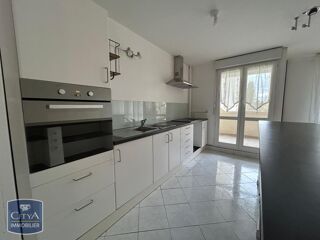  Appartement à louer 3 pièces 65 m²