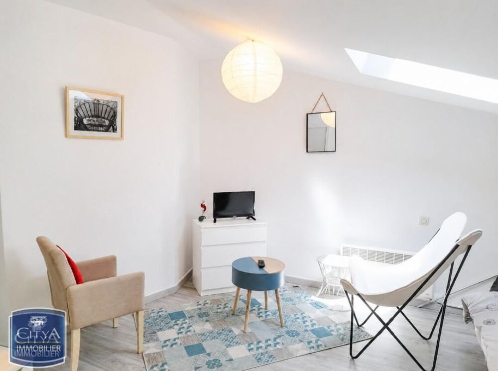 À LOUER : Appartement T1 situé à Chinon, dans le départe....