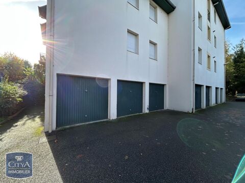  Parking / Garage � louer 