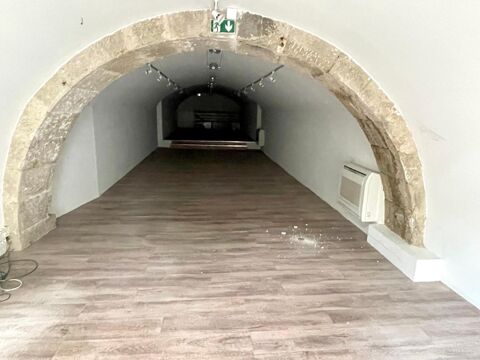   Location / Local Commercial - 266 m² 