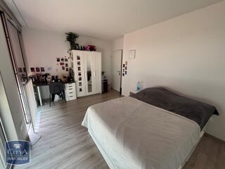  Appartement à louer 4 pièces 116 m²