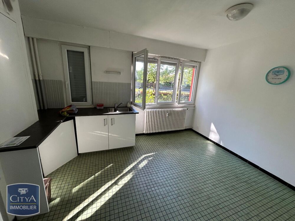 À LOUER - RUE D'ORBEY Nous proposons appartement T3 situ....