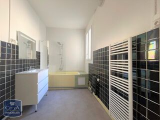  Appartement à louer 3 pièces 69 m²