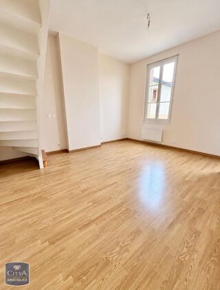 location Appartement - 3 pièce(s) - 66 m² Branne (33420)