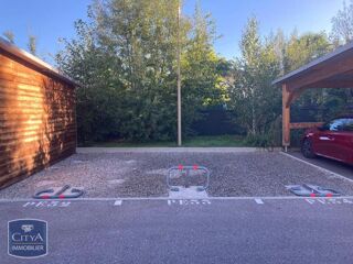  Parking / Garage � louer 