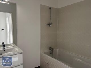  Appartement à louer 3 pièces 68 m²