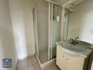  Appartement à louer 3 pièces 69 m²