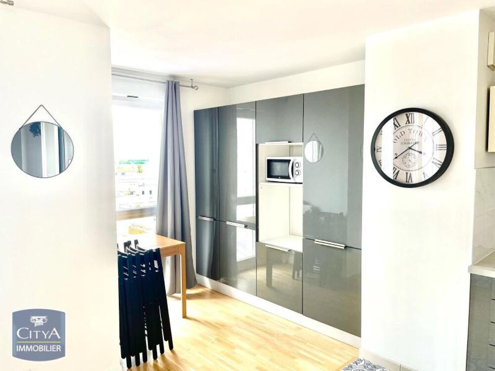 EXCLUSIVITÉ - EN TRÈS BON ÉTAT GÉNÉRAL En location : à c....