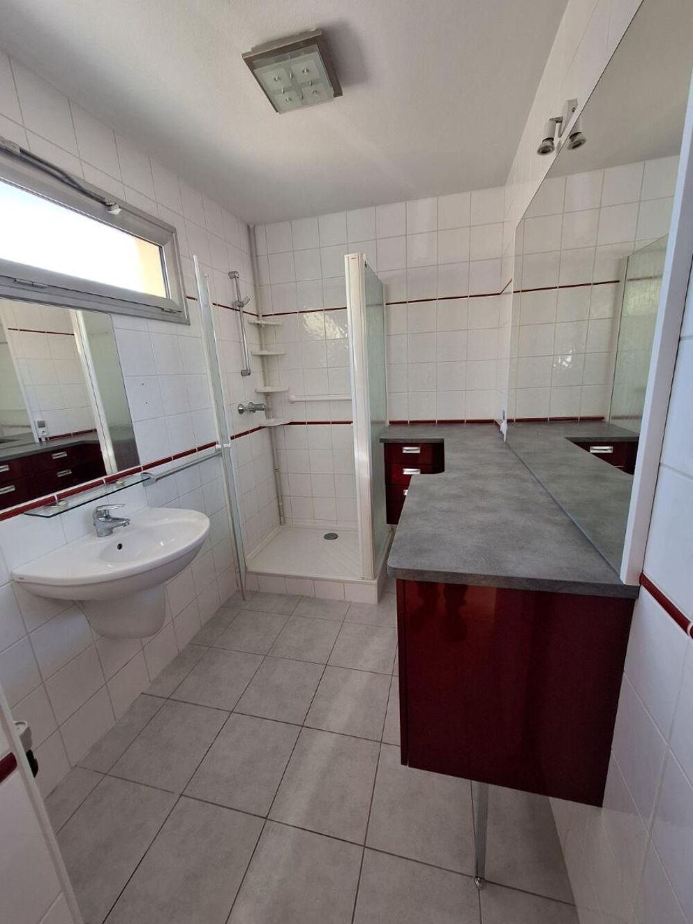 Nous vous proposons à la location un bel appartement sit....