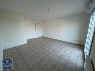  Appartement à louer 2 pièces 45 m²