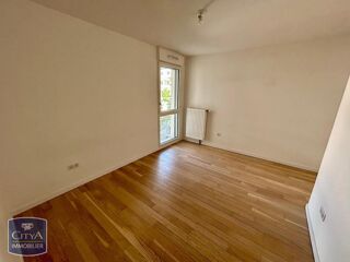  Appartement à louer 2 pièces 44 m²