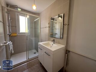  Appartement à louer 3 pièces 72 m²