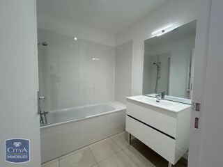  Appartement à louer 2 pièces 45 m²