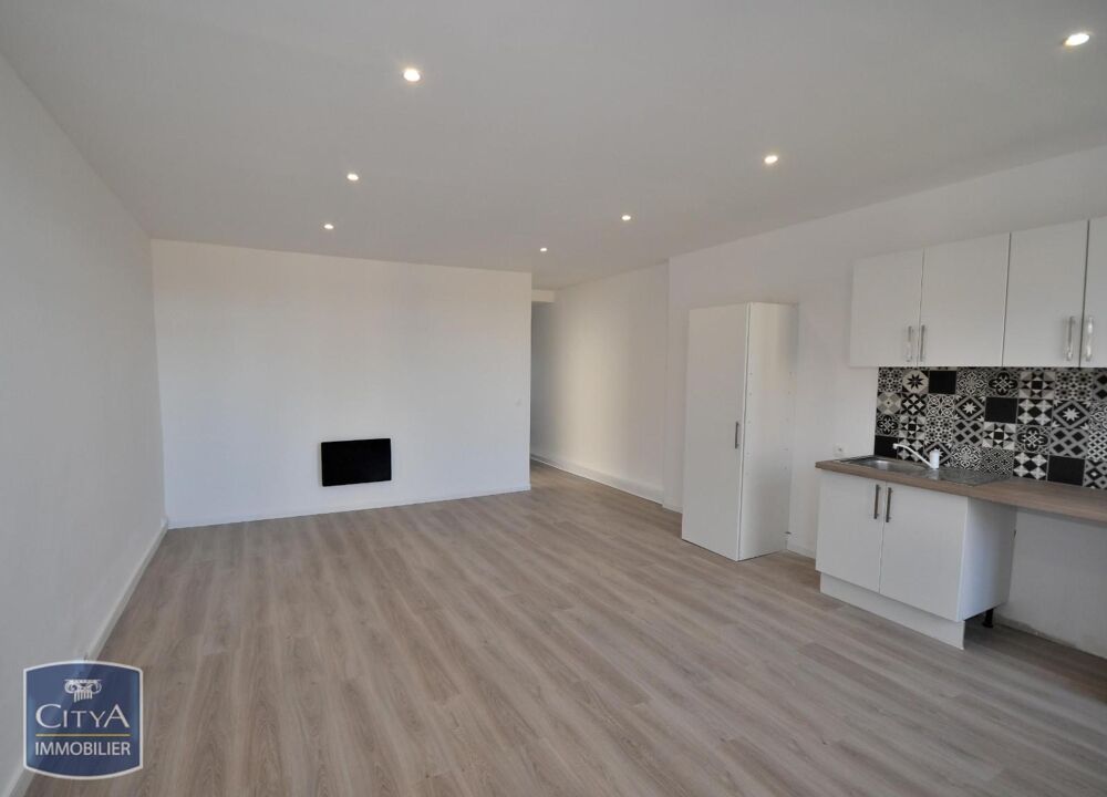 À LOUER : Appartement rénové T3 situé à Hautmont, dans u....