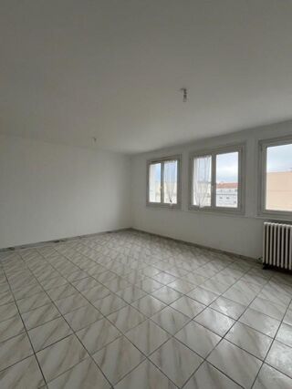  Appartement � louer 2 pi�ces 55 m�