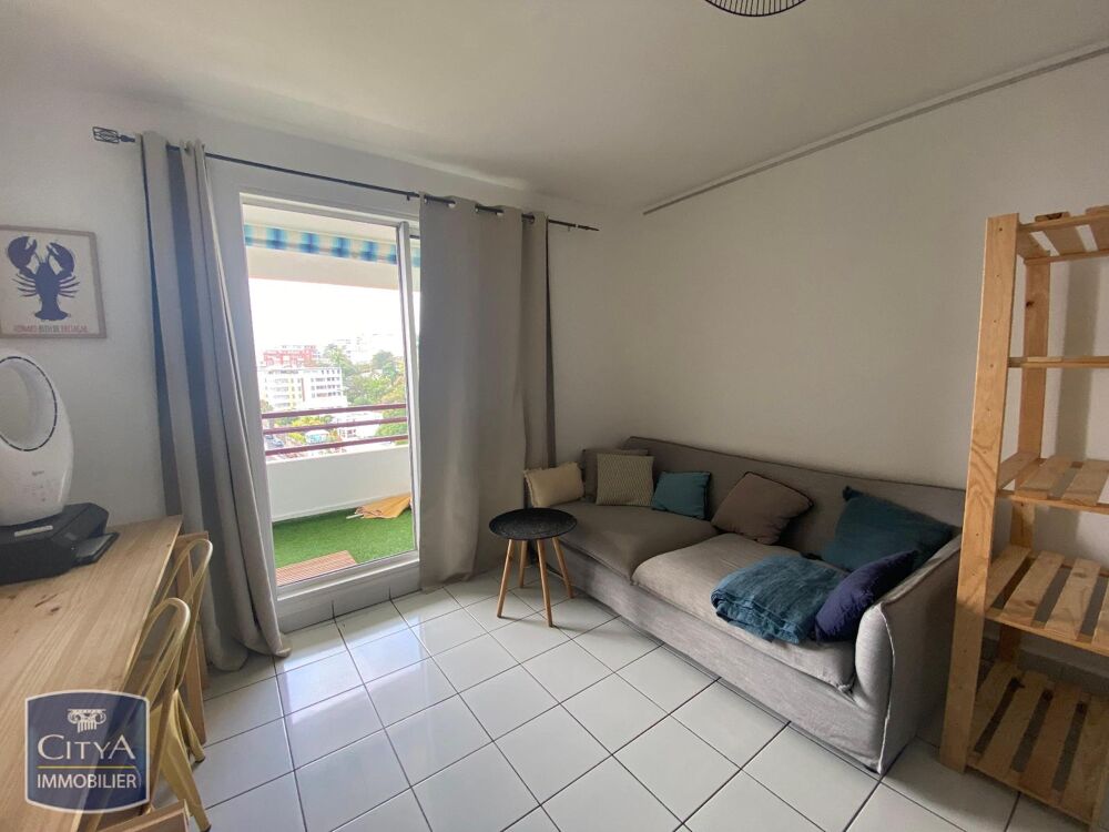 location Appartement - 1 pièce(s) - 22 m² Saint-Denis (97400)