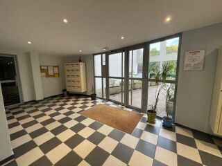 location Appartement - 3 pièce(s) - 71 m² Décines-Charpieu (69150)