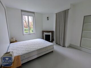  Appartement à louer 2 pièces 42 m²