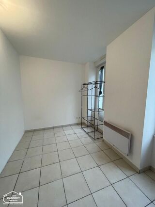  Appartement à louer 3 pièces 50 m²