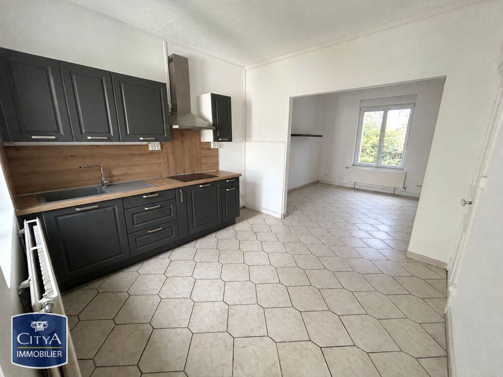 Maison à louer T3 avec garage et cour à Saint-Quentin (0....