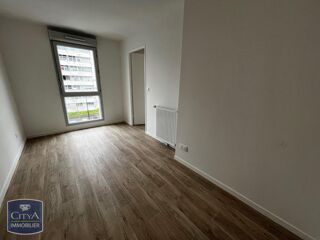  Appartement à louer 3 pièces 65 m²