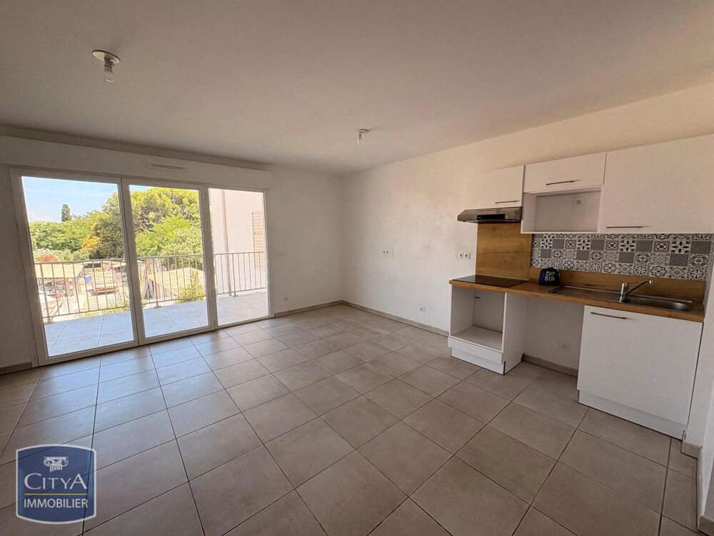 A LOUER -- ARLES (13200) -- APPARTEMENT 3 PIECES -- RESI....