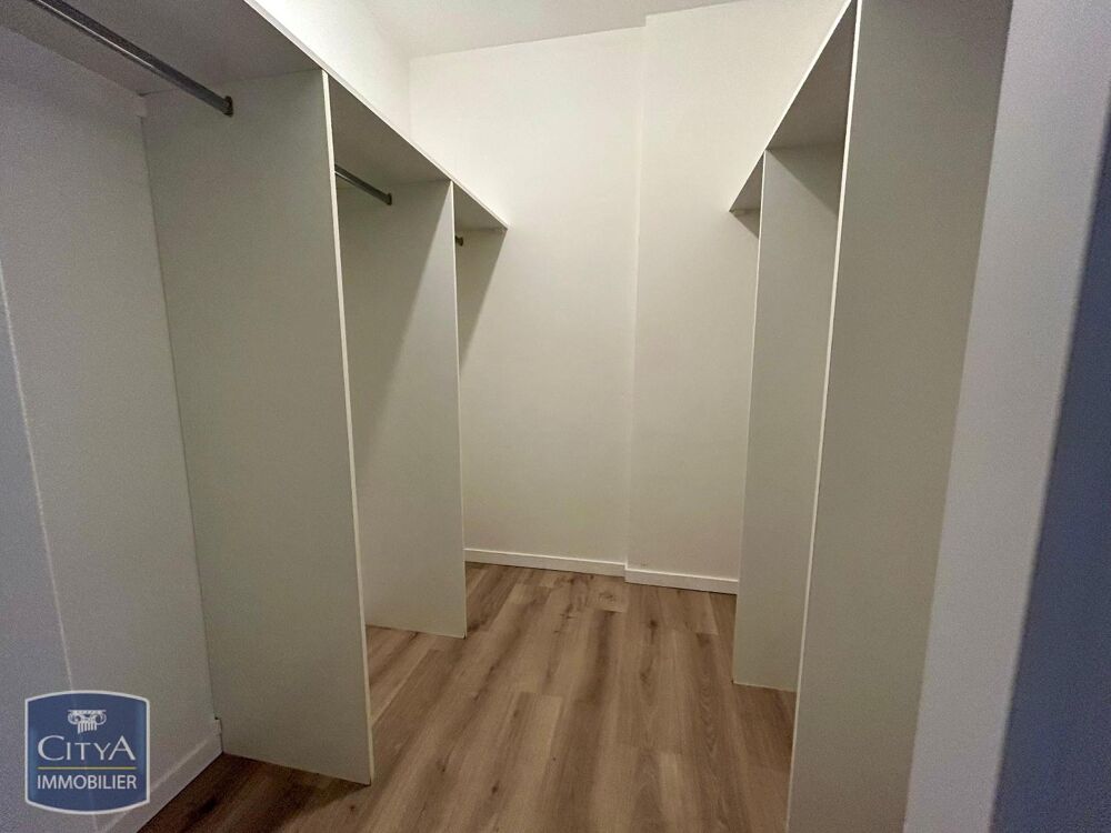 location Appartement - 2 pièce(s) - 56 m² Fleury-les-Aubrais (45400)