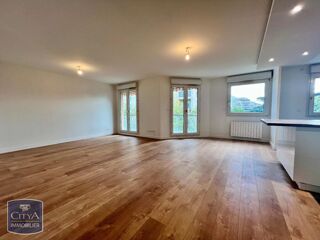  Appartement � louer 4 pi�ces 102 m�