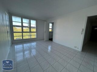  Appartement à louer 3 pièces 58 m²