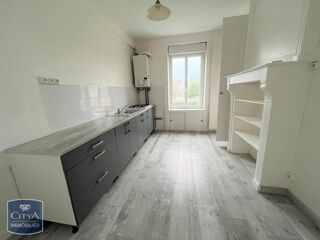  Appartement à louer 3 pièces 77 m²