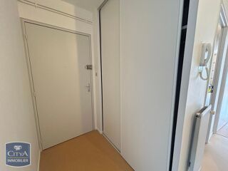  Appartement à louer 3 pièces 73 m²