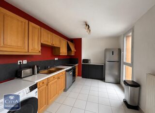  Appartement à louer 3 pièces 63 m²