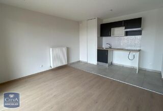  Appartement à louer 3 pièces 65 m²