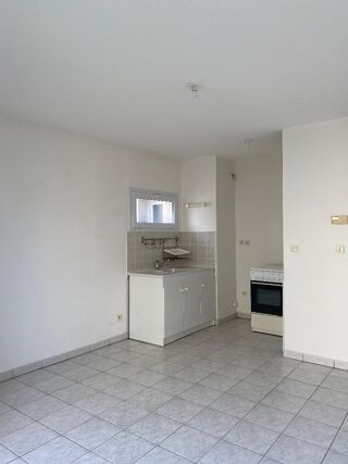  Appartement à louer 2 pièces 35 m²