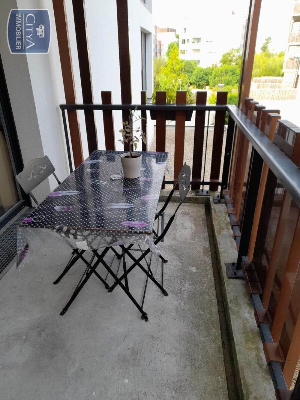 EXCLUSIVITÉ - EN TRÈS BON ÉTAT GÉNÉRAL En location : dan....