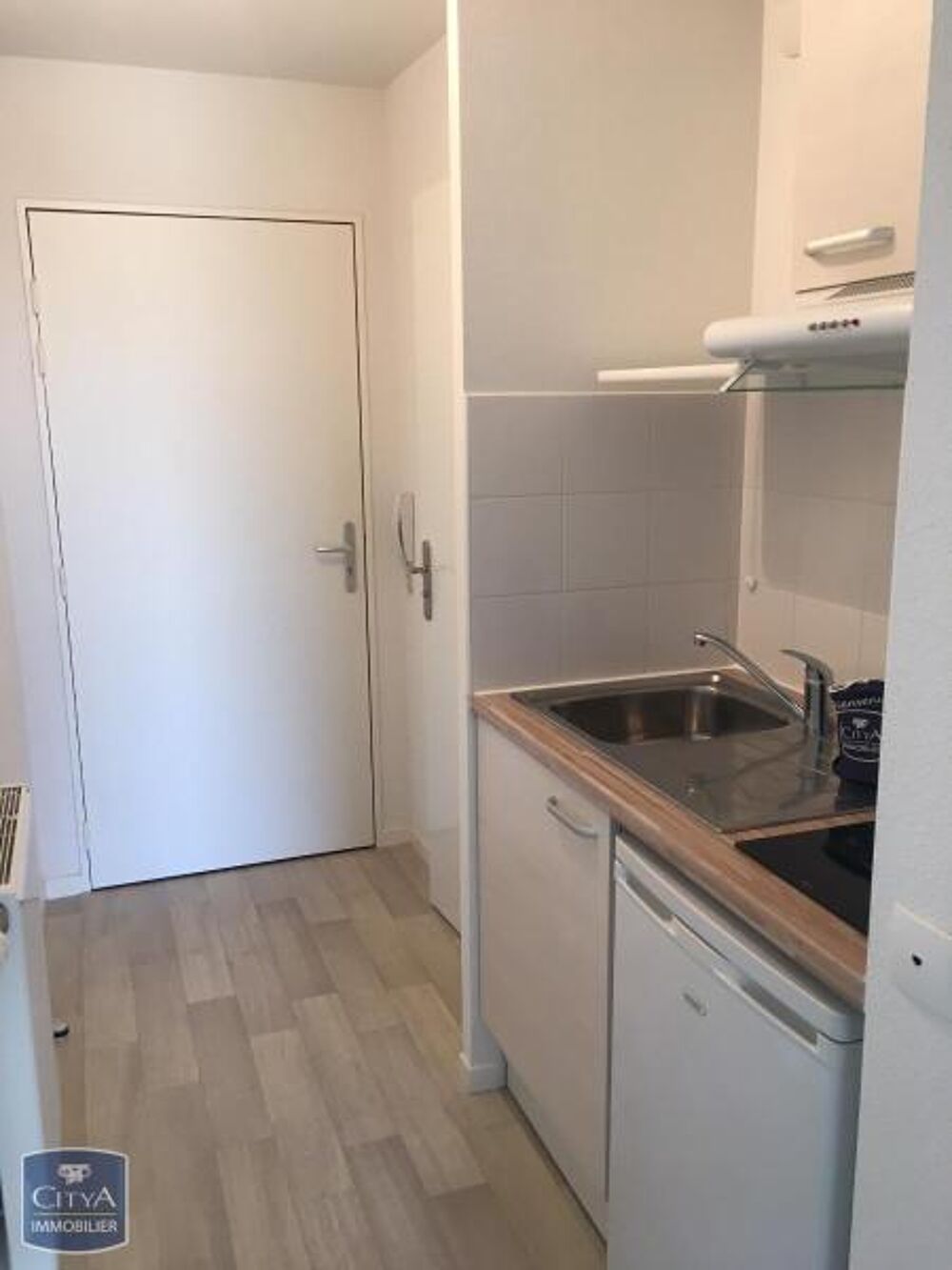 location Appartement - 1 pièce(s) - 20 m² Tours (37000)