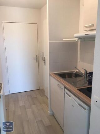  Appartement à louer 1 pièce 20 m²