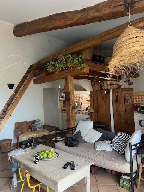  Appartement � louer 3 pi�ces 77 m�