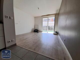  Appartement à louer 2 pièces 42 m²