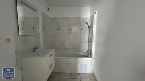  Appartement  louer 4 pices 82 m