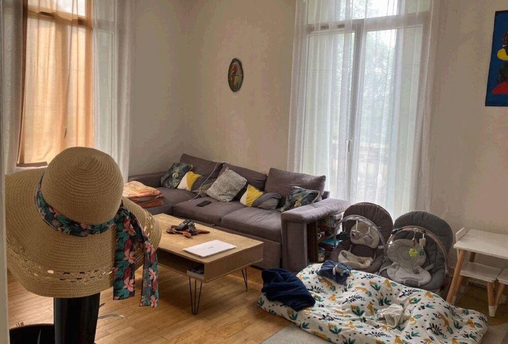 Centre Ville - À LOUER : Appartement T3 situé dans le qu....