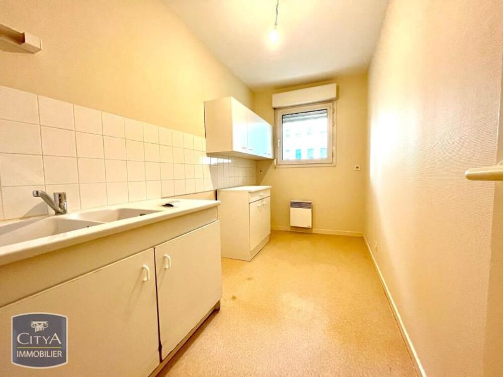 location Appartement - 2 pièce(s) - 72 m² Bourges (18000)