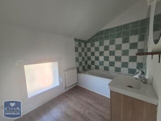  Appartement à louer 3 pièces 64 m²