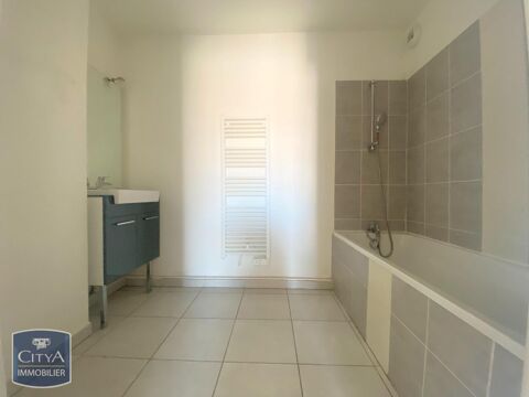  Appartement  louer 4 pices 82 m